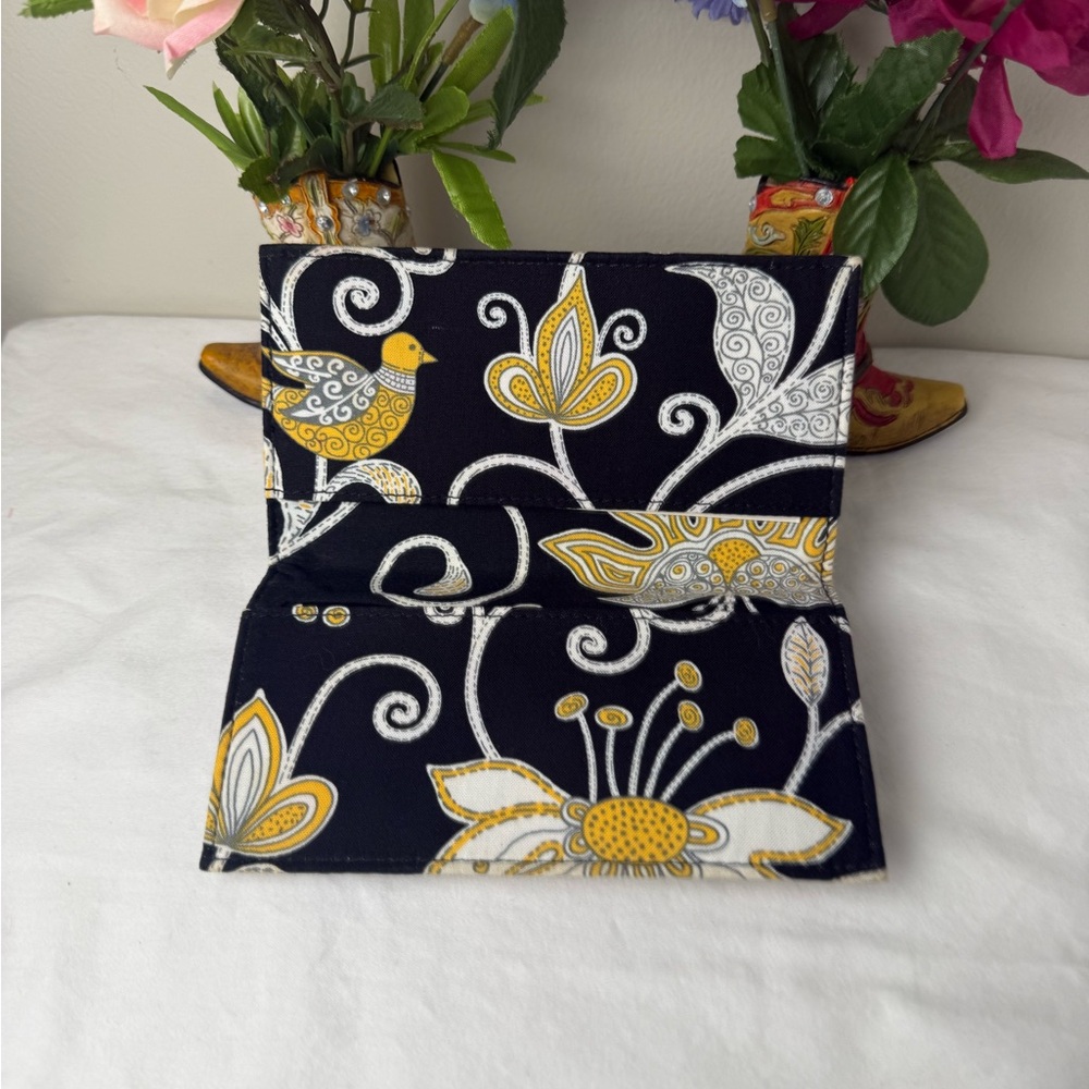 NWOT Vera Bradley Yellow Bird Checkbook Cover – Retired Pattern 🌸 - Picture 5 of 5